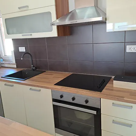 아파트 Ziks 크리크베니카