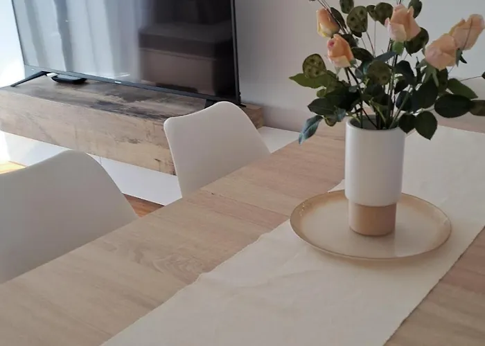 Ziks * 茨里克韦尼察